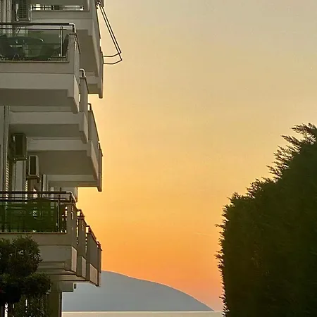 Modern Sea View Apartment