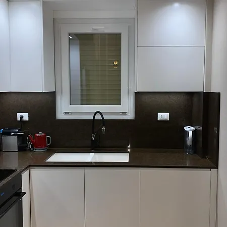 Modern Sea View Apartment *