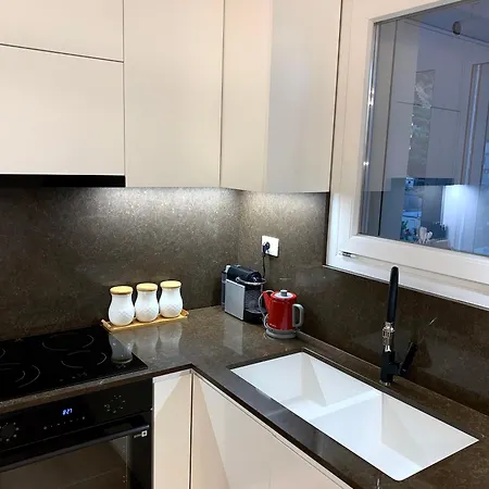 Arte Apartment *