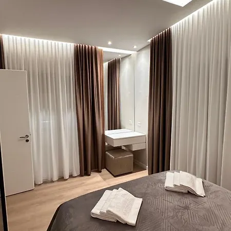 Arte Apartment